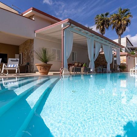 Villa Zamia Con Piscina Santa Maria Del Focallo Bagian luar foto