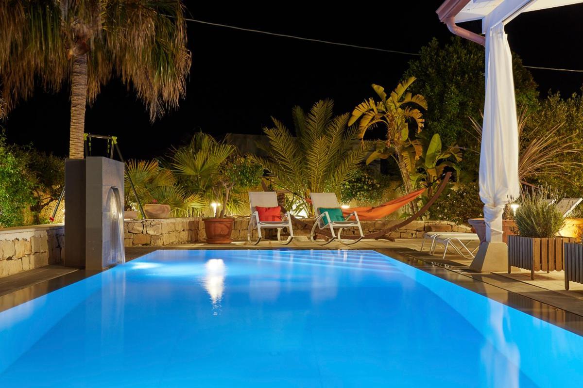 Villa Zamia Con Piscina Santa Maria Del Focallo Bagian luar foto